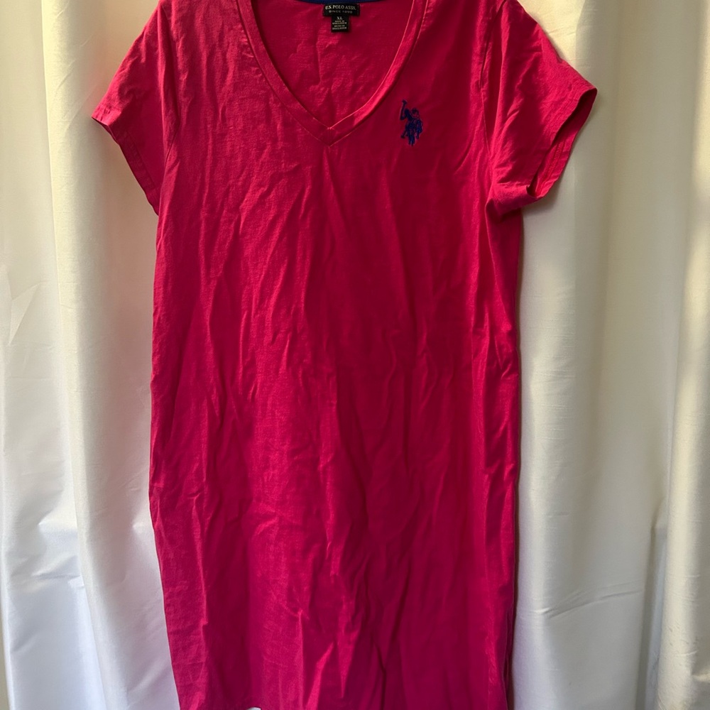 2 Ralph Lauren V-Neck T-Shirt Dresses.  You get two in this bundle.